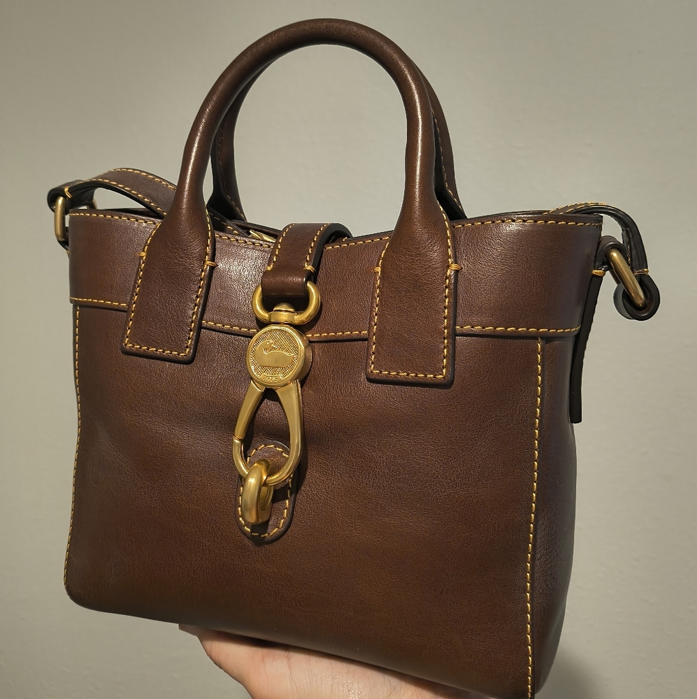Dooney & Bourke Amelia MINI in The Color Chestnut Florentine Leather